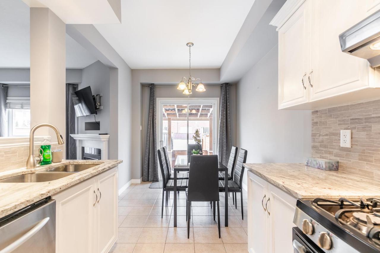 3Br 2Ba Townhomes With Hot Tub & Bbq By Globalstayハミルトン エクステリア 写真